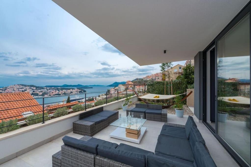 Walking Distance Old Town 120M2,Garden,View,Garage Daire Dubrovnik Dış mekan fotoğraf