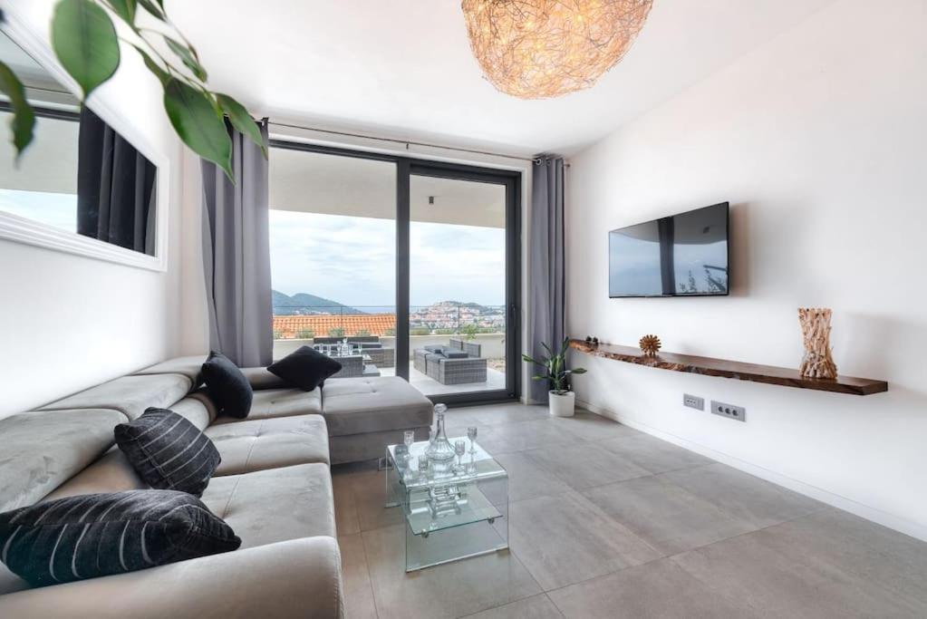 Walking Distance Old Town 120M2,Garden,View,Garage Daire Dubrovnik Dış mekan fotoğraf