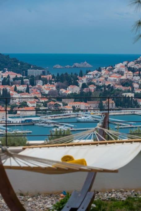 Walking Distance Old Town 120M2,Garden,View,Garage Daire Dubrovnik Dış mekan fotoğraf