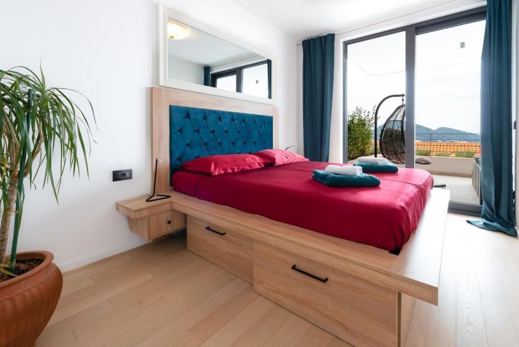 Walking Distance Old Town 120M2,Garden,View,Garage Daire Dubrovnik Dış mekan fotoğraf